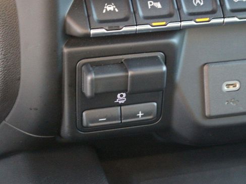 Used 2021 GMC Sierra 1500 AT4 w/ AT4 Value Package AWD/4WD image 29