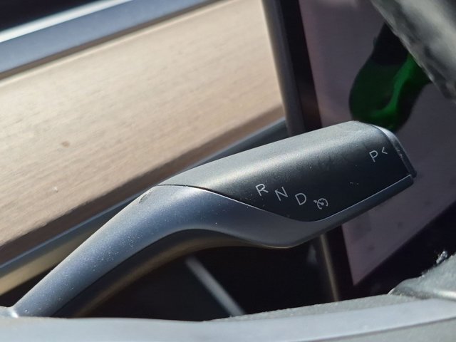 Used 2019 Tesla Model 3 Standard Range Plus RWD image 9