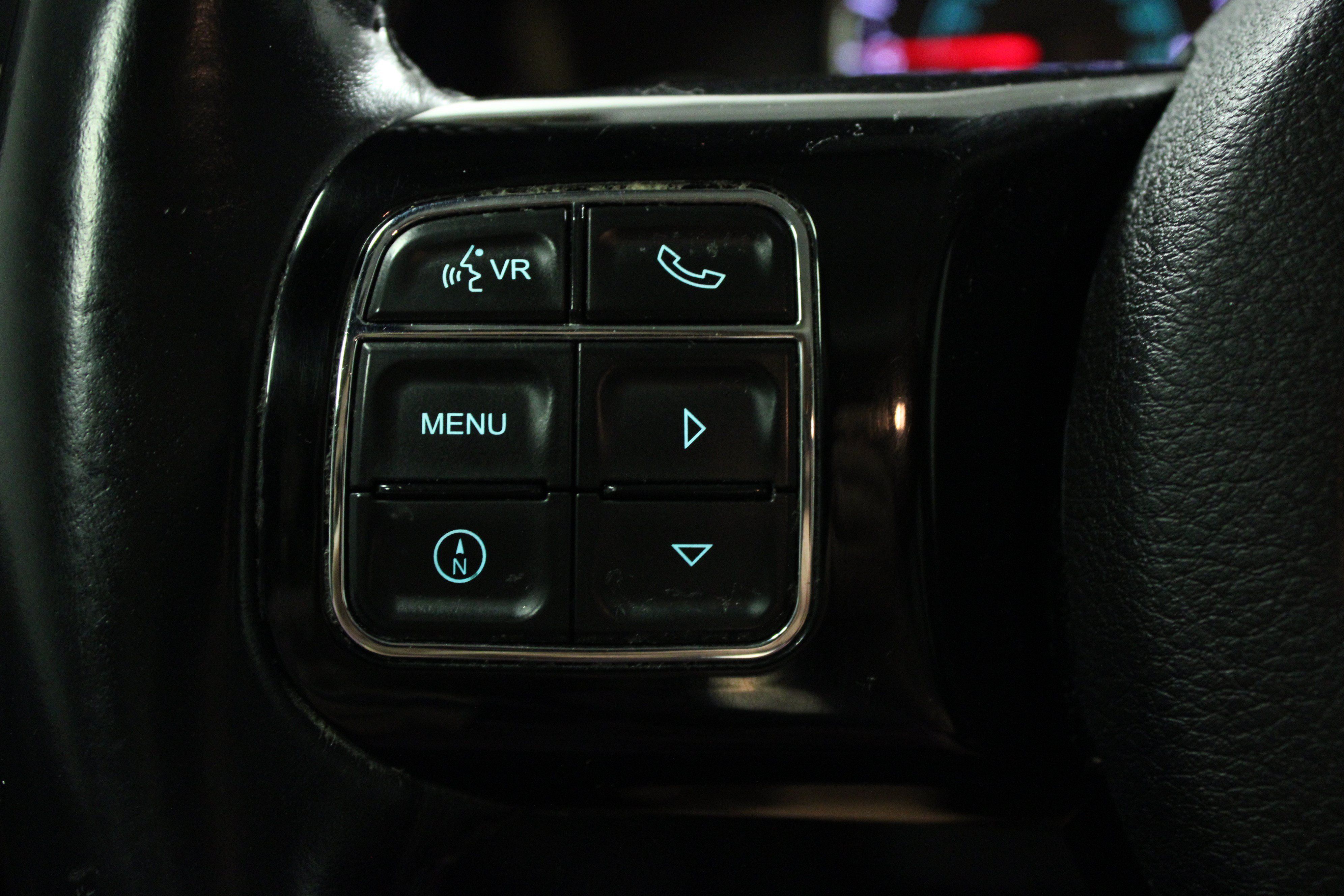 Used 2015 Jeep Wrangler Unlimited Sahara AWD/4WD image 20