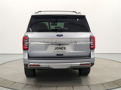 Used 2024 Ford Expedition Limited image 6