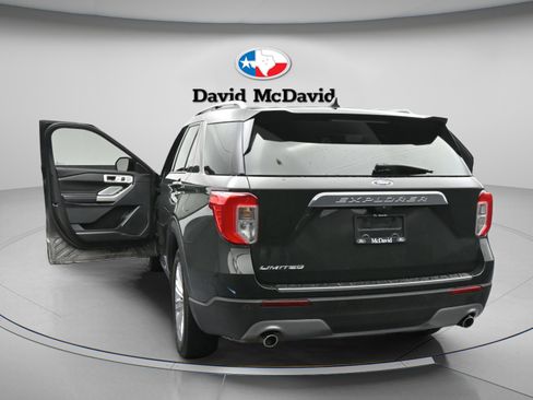 Used 2023 Ford Explorer Limited w/ Limited Technology Package RWD image 46