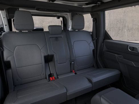 New 2026 Ford Bronco Outer Banks w/ Sasquatch Package AWD/4WD image 11