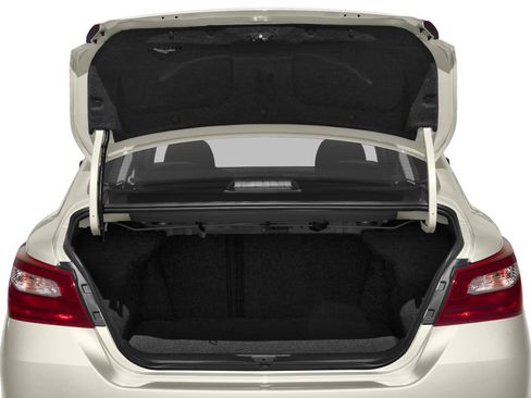 Used 2018 Nissan Altima 2.5 S w/ S Convenience Package FWD image 11