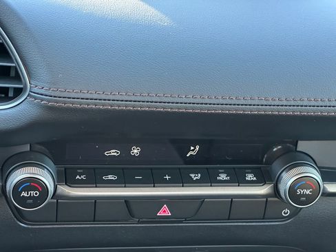 New 2026 MAZDA MAZDA3 s Sport image 17