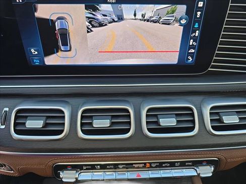 Used 2024 Mercedes-Benz GLE 350 4MATIC image 25