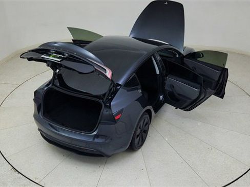 Used 2025 Tesla Model 3 Long Range image 85