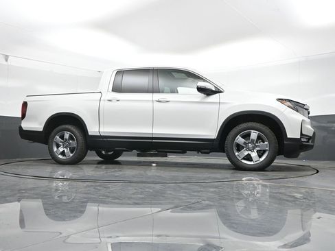 New 2025 Honda Ridgeline RTL image 40