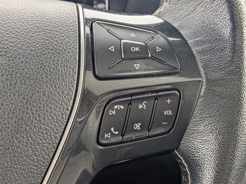 Used 2019 Ford Explorer Platinum image 35