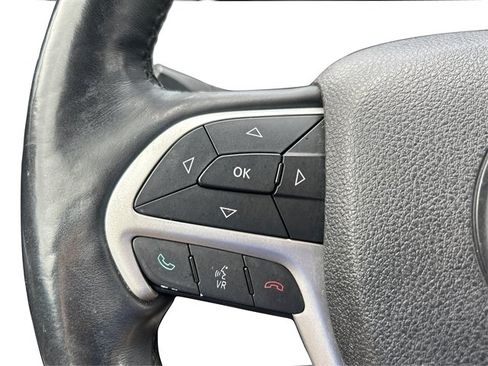 Used 2014 Jeep Cherokee Trailhawk w/ Comfort/Convenience Group AWD/4WD image 40