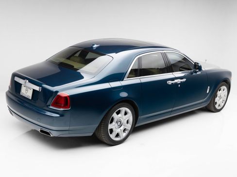 Used 2010 Rolls-Royce Ghost RWD image 3