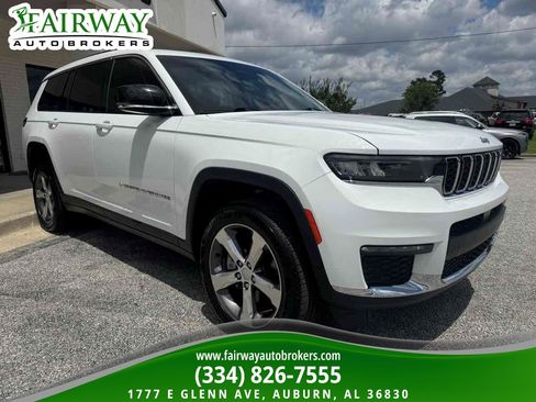 Used 2022 Jeep Grand Cherokee L Limited RWD image 4