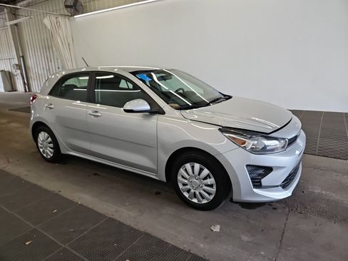 Used 2022 Kia Rio S FWD image 2