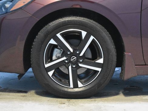 Certified 2024 Nissan Sentra SV image 22