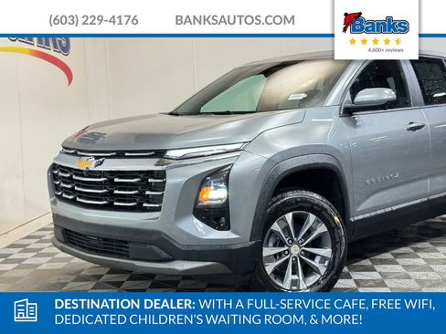 New 2026 Chevrolet Equinox LT w/ Convenience Package II AWD/4WD image 3