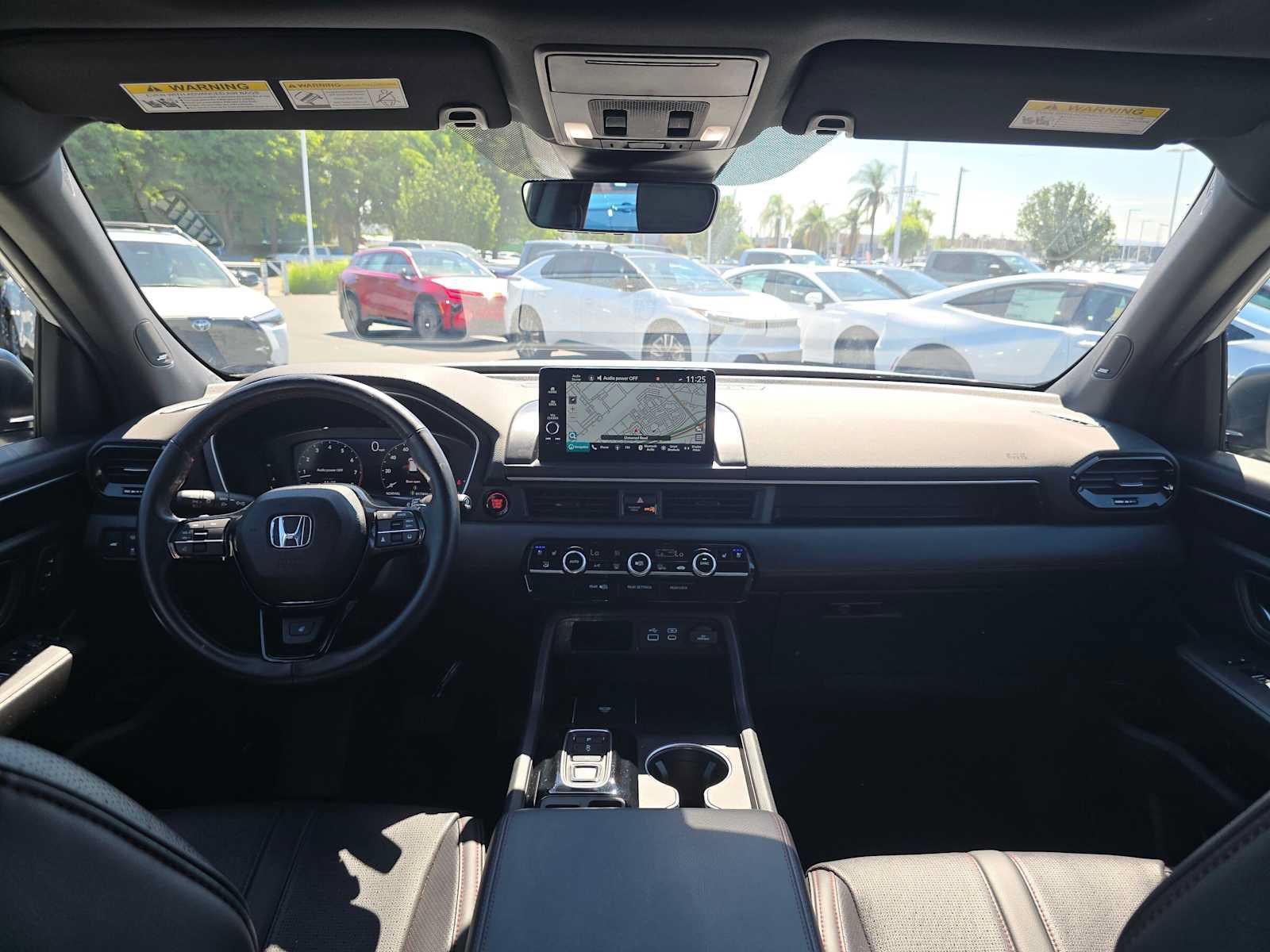 Used 2025 Honda Pilot Black Edition image 18