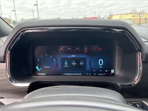 New 2025 Ford F150 Lariat w/ Equipment Group 501A Mid image 16