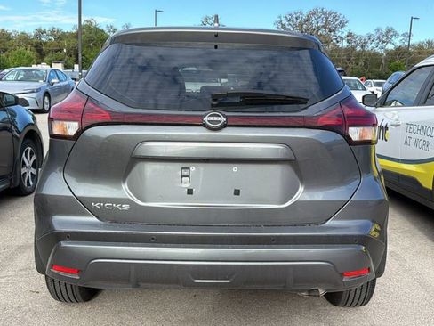 Used 2025 Nissan Kicks Play S image 6