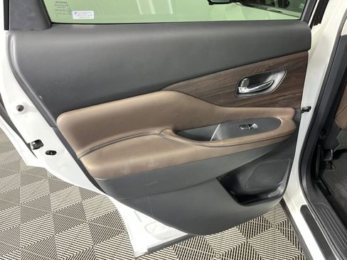 Used 2020 Nissan Murano Platinum image 12