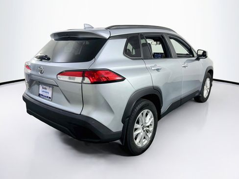Used 2022 Toyota Corolla Cross LE AWD/4WD image 5