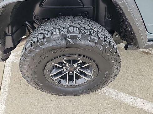 Certified 2024 Jeep Wrangler Unlimited Rubicon w/ XTREMEE 35" Tire Package image 31