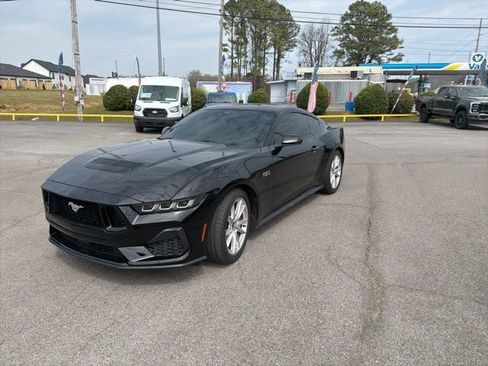 Used 2025 Ford Mustang GT Premium image 2