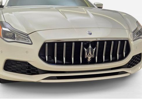 Used 2023 Maserati Quattroporte GT RWD image 5