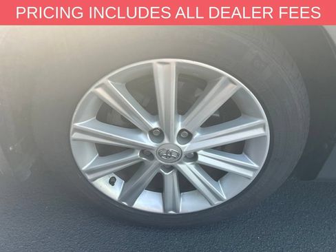 Used 2013 Toyota Camry XLE FWD image 9