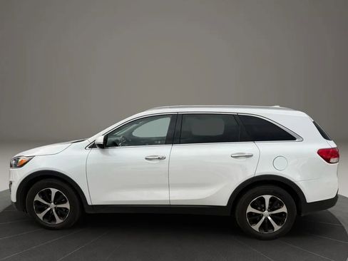 Used 2018 Kia Sorento EX FWD image 2