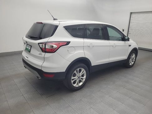 Used 2017 Ford Escape SE FWD image 10