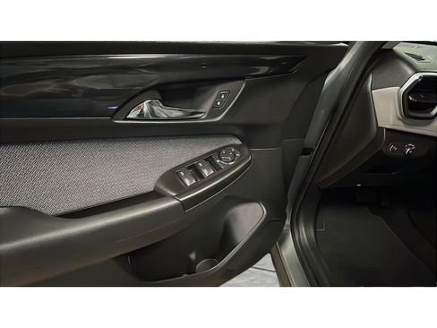 Used 2024 Chevrolet TrailBlazer LT w/ LT Cold Weather Package AWD/4WD image 10