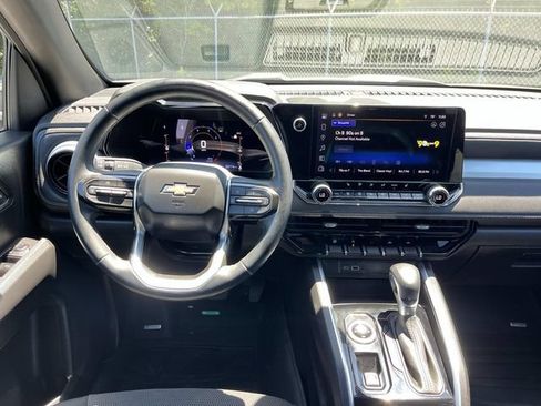 Used 2023 Chevrolet Colorado LT w/ LT Convenience Package II AWD/4WD image 12