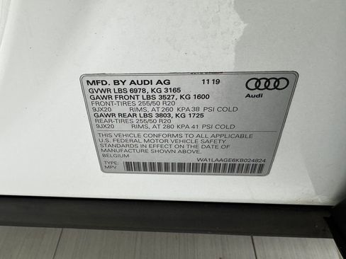 Used 2019 Audi e-tron Premium Plus image 40