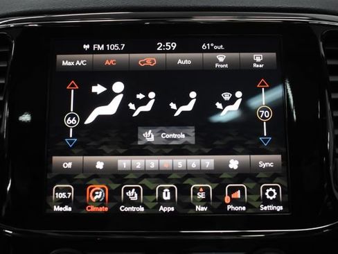 Used 2022 Jeep Grand Cherokee Limited image 21