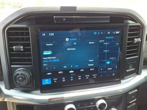 Used 2025 Ford F150 Lariat AWD/4WD image 17