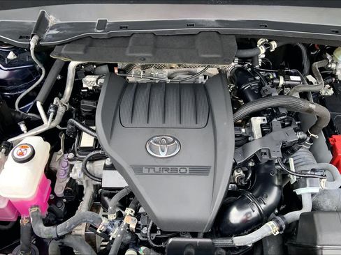 Used 2024 Toyota Grand Highlander AWD image 31