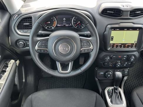 Used 2022 Jeep Renegade Latitude w/ Convenience Group AWD/4WD image 17