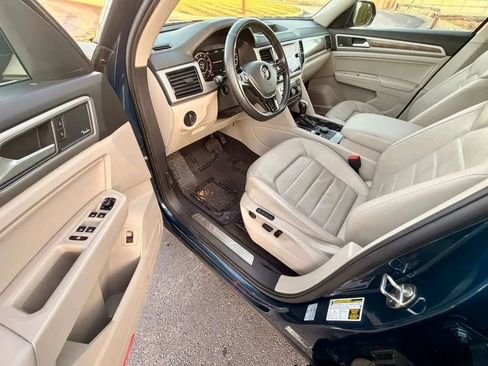 Used 2019 Volkswagen Atlas SEL Premium image 7
