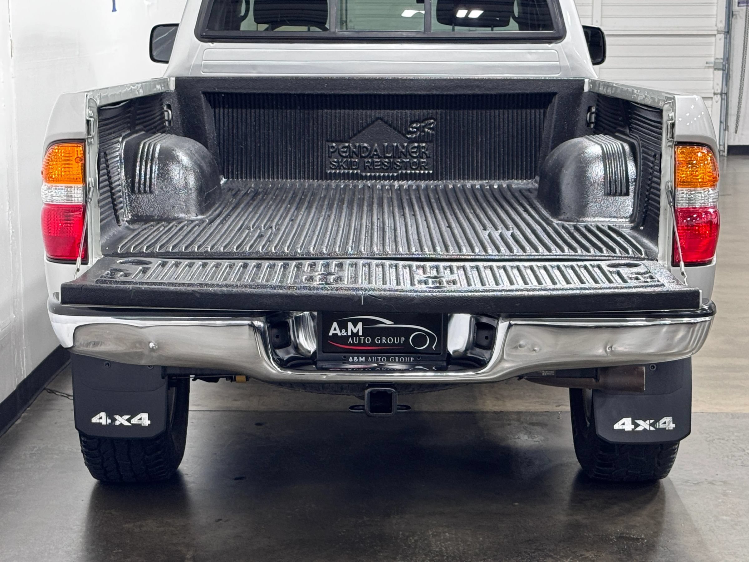 Used 2003 Toyota Tacoma 4x4 Xtracab V6 w/ Convenience Pkg image 8