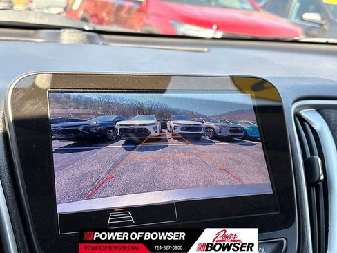 Used 2023 Chevrolet Malibu LT FWD image 16