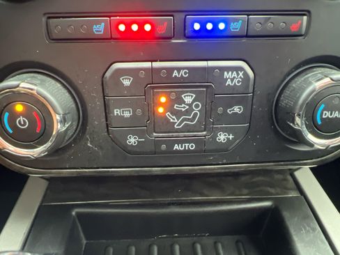 Used 2016 Ford Expedition EL Limited image 16