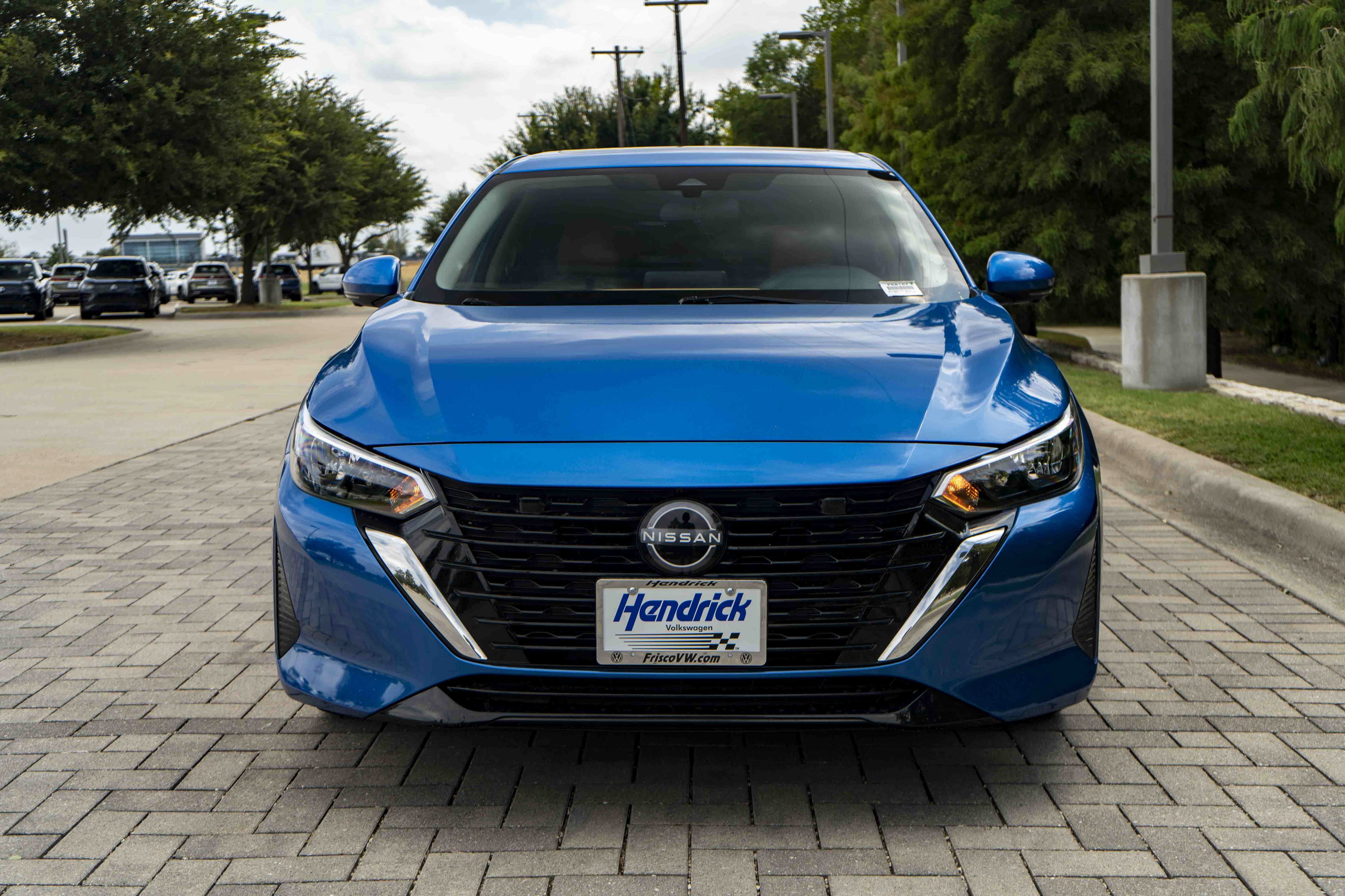 Used 2024 Nissan Sentra SV w/ SV Premium Package FWD image 3