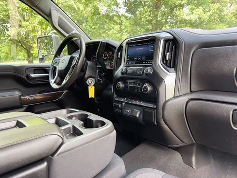 Used 2021 Chevrolet Silverado 2500 LT w/ Z71 Off-Road Package AWD/4WD image 30