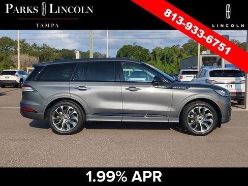Certified 2025 Lincoln Aviator AWD w/ Jet Appearance Package image 3