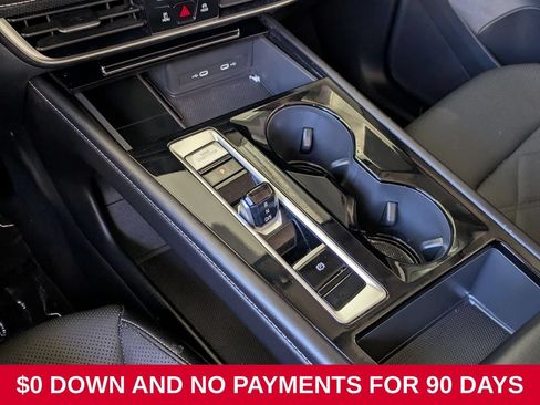 Used 2025 Volkswagen Atlas SE AWD/4WD image 18