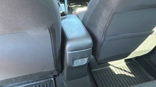 Used 2025 Nissan Versa SR w/ Trunk Package FWD image 20
