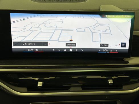 Used 2025 BMW X7 M60i AWD/4WD image 22