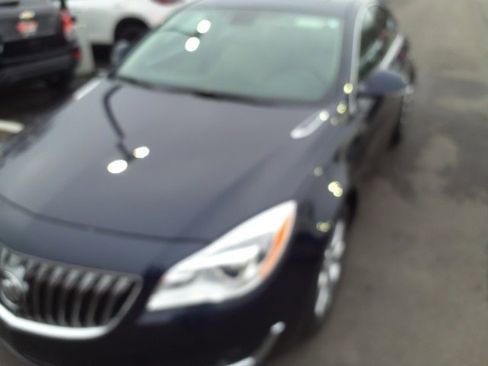 Used 2015 Buick Regal Premium w/ Experience Buick Package image 7