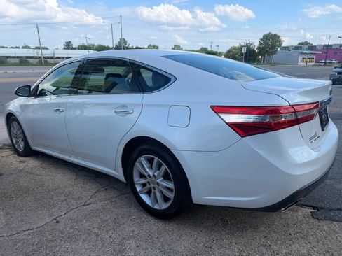 Used 2013 Toyota Avalon XLE Premium FWD image 5