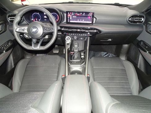 Used 2024 Dodge Hornet GT image 28