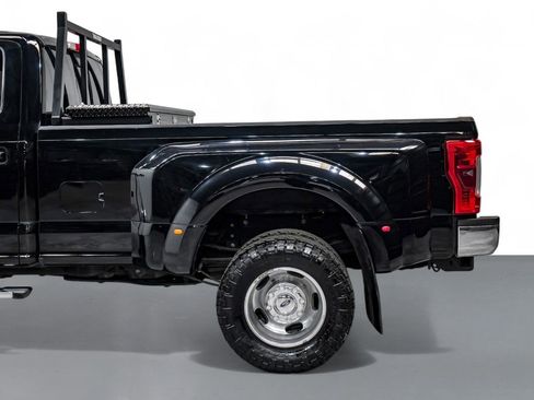 Used 2017 Ford F350 Lariat w/ Lariat Ultimate Package image 11